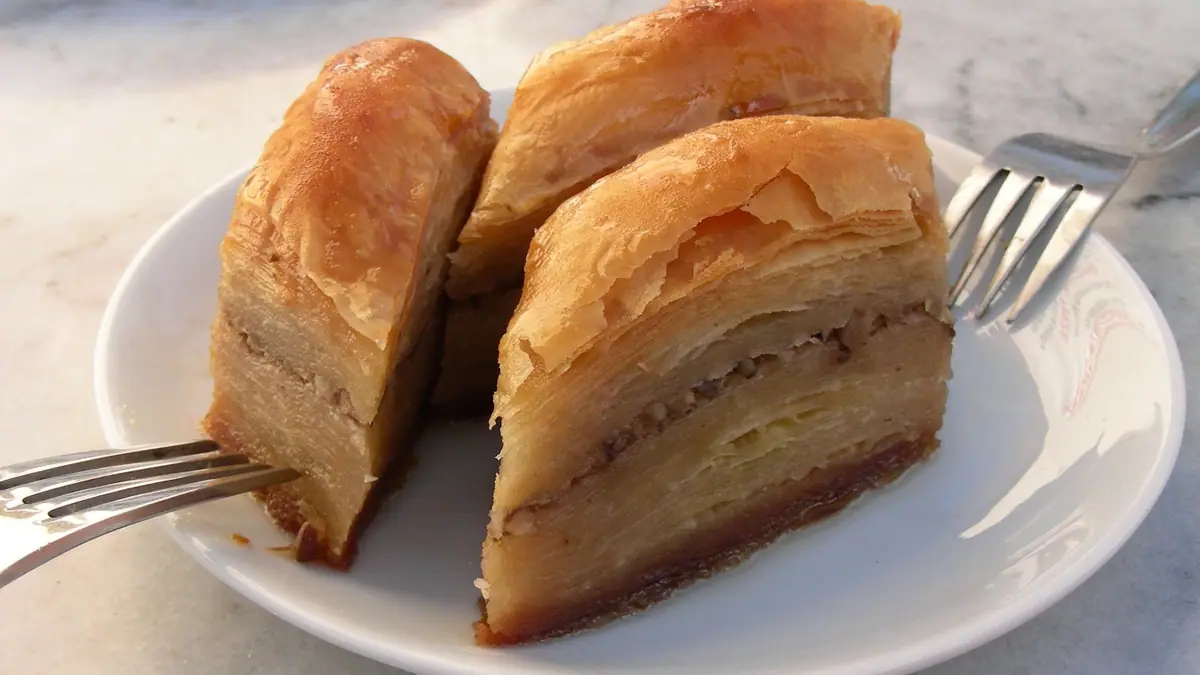 Classic Cakes – cake shop in Reddish, Stockport